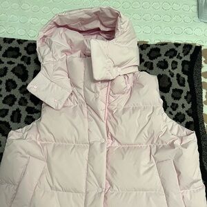 Lululemon Wunder Puff Cropped vest. Worn once. Size 10